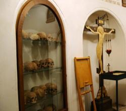 Православная костница Зачатьевского монастыря. Москва.